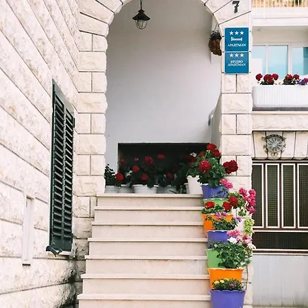 In With Sea View, Balcony, Air Conditioning, Wi-fi Apartment
