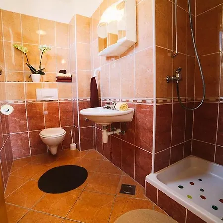 In With Sea View, Balcony, Air Conditioning, Wi-fi *