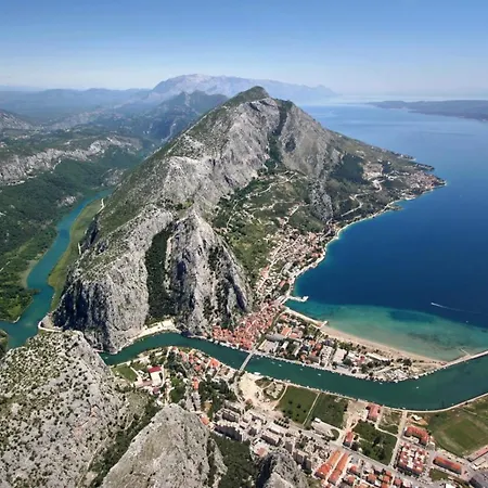 In With Sea View, Balcony, Air Conditioning, Wi-fi * Duće